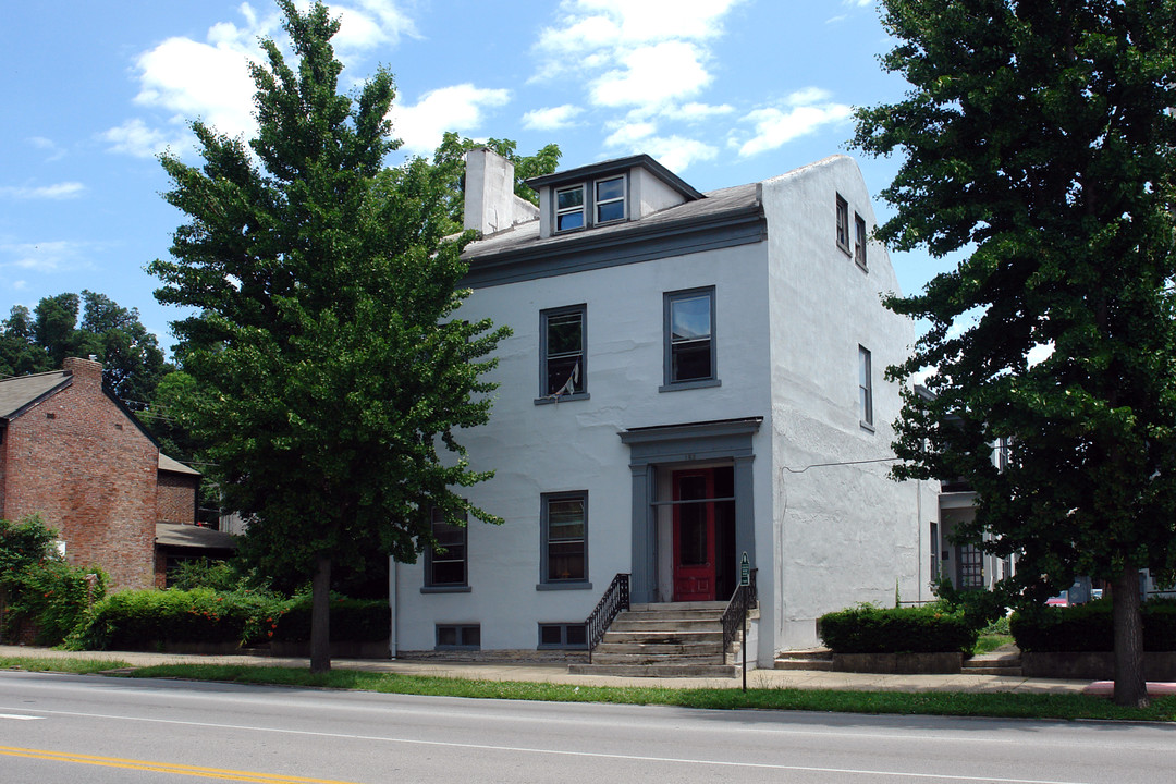 182 N Broadway in Lexington, KY - Foto de edificio