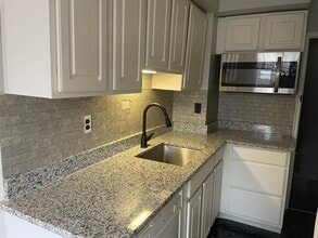 1121 Cobbs St in Drexel Hill, PA - Building Photo - Building Photo