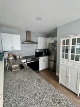 332 Commack Rd in Shirley, NY - Building Photo - Building Photo