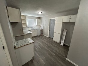 627 N Webster St in Saginaw, MI - Building Photo - Building Photo