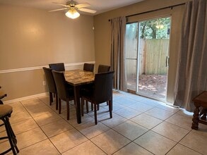 6701 Dickens Ferry Rd, Unit 118 in Mobile, AL - Foto de edificio - Building Photo