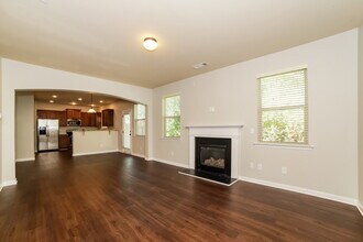 107 Valdosta Ave in Canton, GA - Building Photo - Building Photo