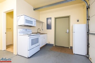 811 Camden Ave in Campbell, CA - Building Photo - Building Photo