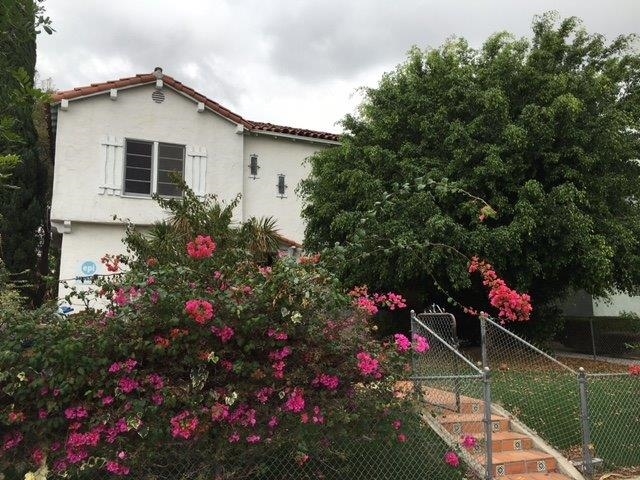 1941 S Bedford St in Los Angeles, CA - Building Photo