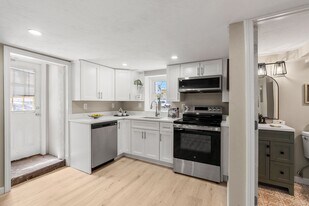 47 Roosevelt St in Revere, MA - Building Photo