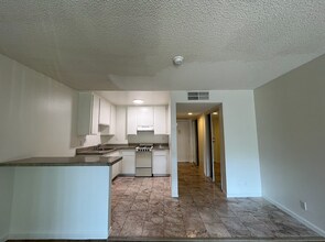 957 S Gramercy Pl in Los Angeles, CA - Building Photo - Building Photo