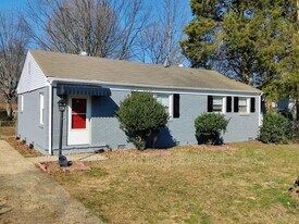 2231 English Dr in Charlotte, NC - Building Photo