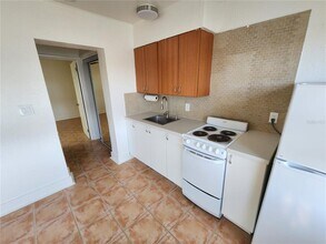155 110th Ave in Treasure Island, FL - Building Photo - Building Photo