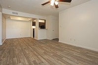 2BR, 2BA - 917 SF - SunPointe Apartments in Phoenix, Arizona