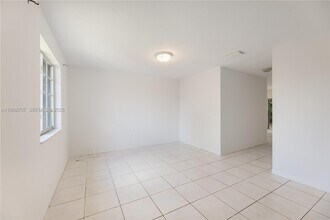 3027 SW 24th St in Miami, FL - Building Photo - Building Photo
