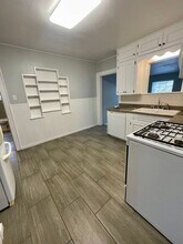 715 10th Ave N in Texas City, TX - Foto de edificio - Building Photo