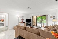 30 Stratford Ln W in Boynton Beach, FL - Building Photo - Building Photo