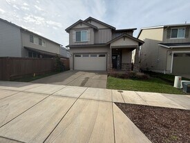 6364 Rebecca St SE in Albany, OR - Building Photo