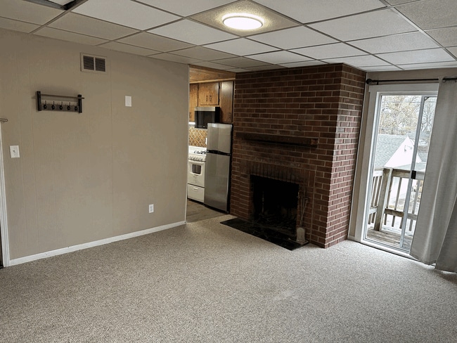 834 S Walnut St, Unit 834R S. Walnut, Unit 834R S. Walnut