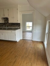 85 Ackerman St, Unit 2-Up in Rochester, NY - Building Photo - Building Photo