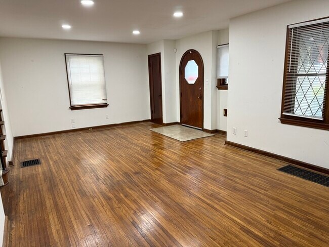 1081 Berkeley Rd in Columbus, OH - Foto de edificio - Building Photo
