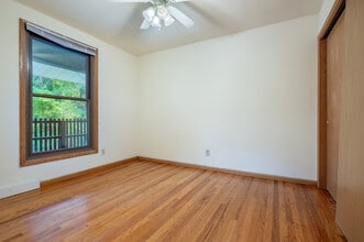 Middleton Lakeview Apartments in Middleton, WI - Building Photo - Interior Photo