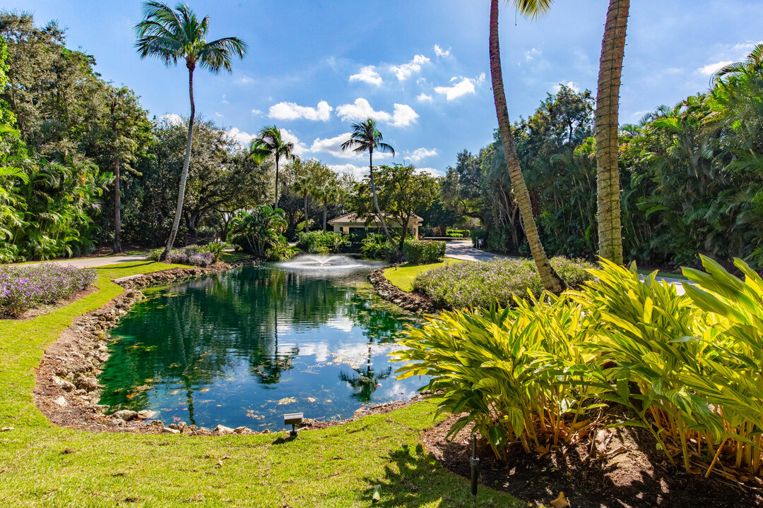 11267 Pond View Dr in Wellington, FL - Building Photo