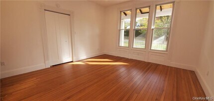 86 S Highland Ave in Ossining, NY - Building Photo - Building Photo