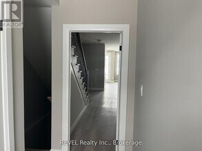 16 KEYSTONE TRAIL in Welland, ON - Building Photo - Building Photo