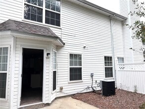 224 Cottonwood Creek Cir in Canton, GA - Building Photo - Building Photo