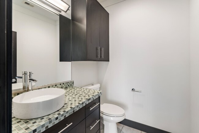 property at 162 Vieux Carre Dr