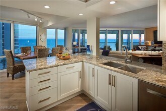 4651 Gulf Shore Blvd N in Naples, FL - Building Photo - Building Photo