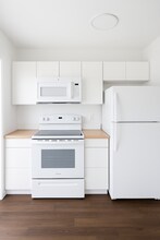 3 Pacific Cir in Orange, TX - Building Photo - Building Photo