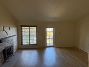 16376 Avenida Venusto in San Diego, CA - Building Photo - Building Photo