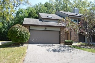 143 Ponwood Cir, Unit 143 in Madison, WI - Building Photo