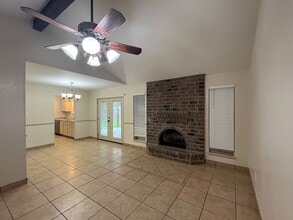2846 Blue Grass Dr in Corpus Christi, TX - Building Photo - Building Photo