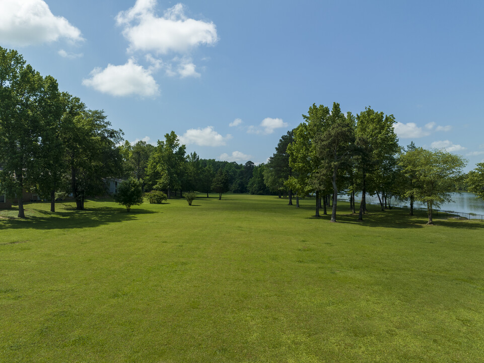 Summer Waters Apartments in Gadsden, AL - Building Photo