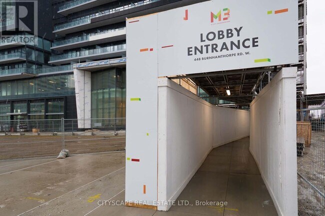 448 Burnhamthorpe Rd W in Mississauga, ON - Building Photo - Building Photo