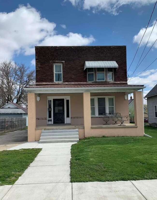 222 S Vine St, Unit Vine Downstairs 1