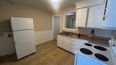 108 Mckennell Dr-Unit -2d31854e-f488-11e9-bcbf-0aa7055c40aa in Nashville, TN - Building Photo - Building Photo