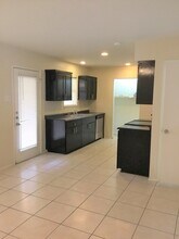 117 Cooper St in Cedar Hill, TX - Building Photo - Building Photo