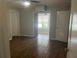 1615 Cincinnati Ave in San Antonio, TX - Building Photo - Building Photo