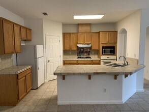 353 Ellison Pl in Merced, CA - Building Photo - Building Photo