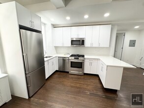 WEST 55 STREET in New York, NY - Building Photo - Building Photo