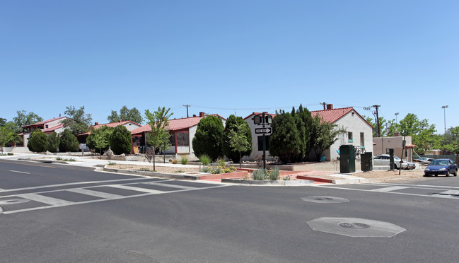 1200-1212 Lead Ave SE in Albuquerque, NM - Building Photo - Building Photo