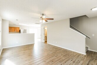 2803 Creekbend Dr in Nashville, TN - Building Photo - Building Photo