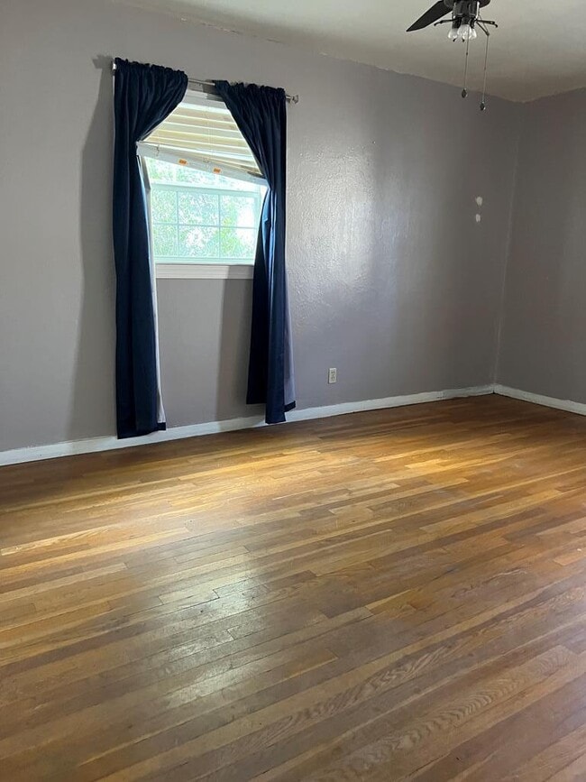 1110 E 42nd St in Odessa, TX - Building Photo - Building Photo