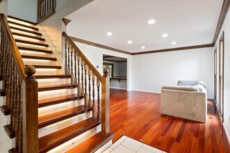 2196 Willow Leaf Dr in Rochester Hills, MI - Building Photo - Building Photo