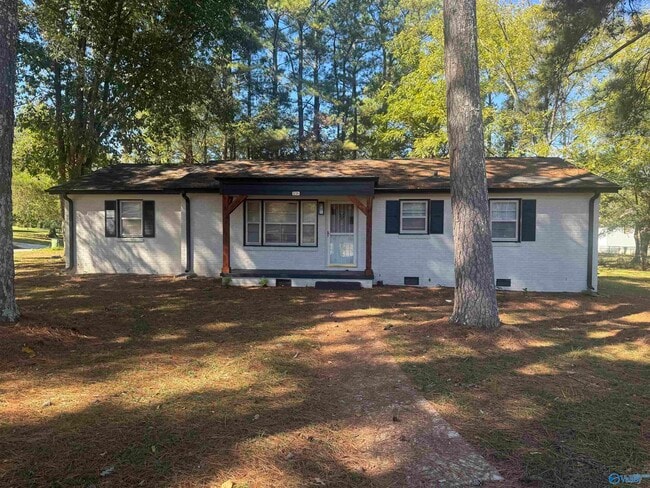 property at 3201 Searcy Dr NW
