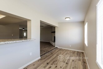 950 E Garnet Ave in Mesa, AZ - Building Photo - Building Photo