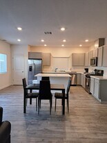 667 Jefferson St in Lincoln, CA - Building Photo