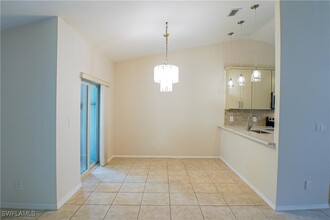 13230 Heather Ridge Loop in Ft. Myers, FL - Foto de edificio - Building Photo