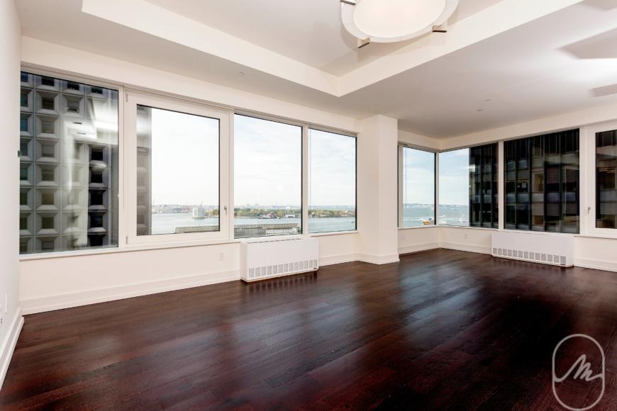2 Water St in New York, NY - Building Photo