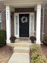6023 Kentworth Dr in Holly Springs, NC - Building Photo - Building Photo