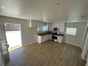 808 E Orange St in Santa Maria, CA - Building Photo - Building Photo
